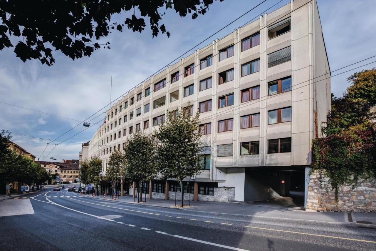Neuchatel City Hotel Exteriör bild