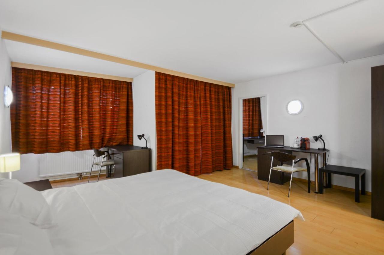 Neuchatel City Hotel Exteriör bild